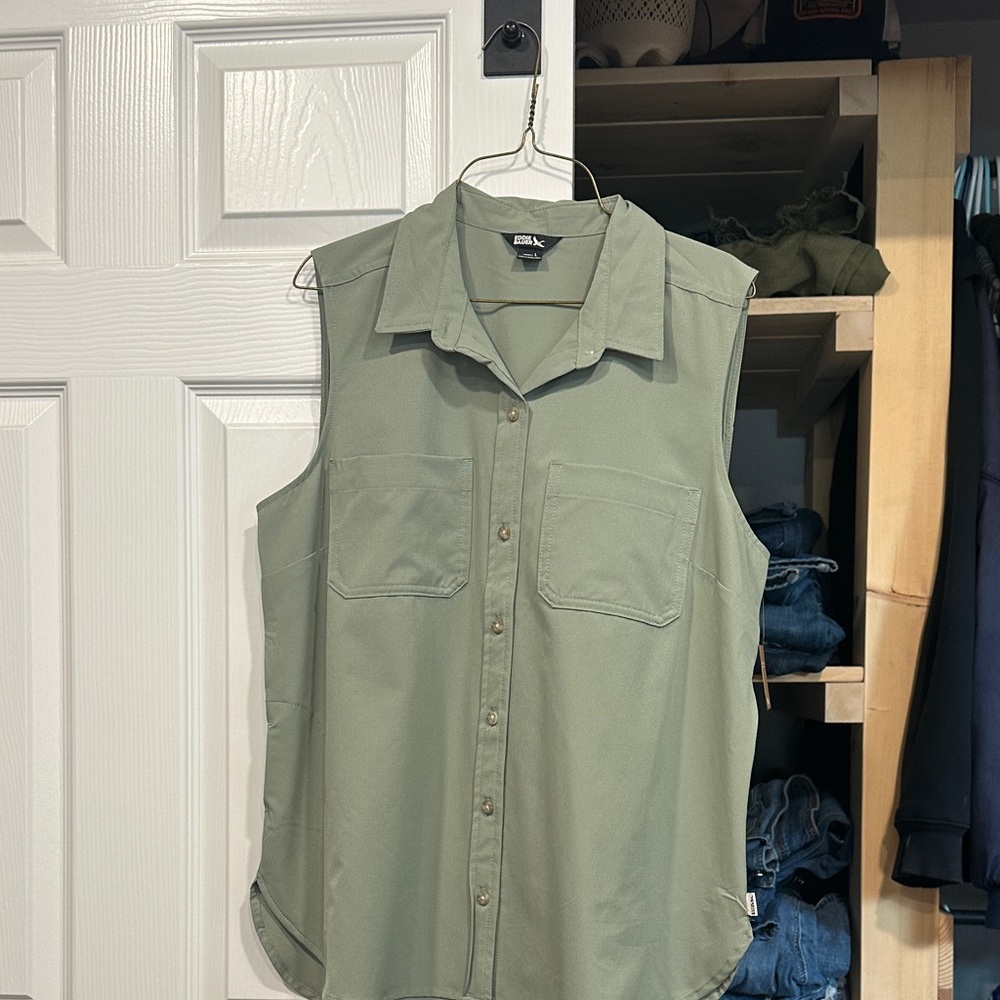 Eddie Bauer Sleeveless Button-Down Shirt - Sage Green